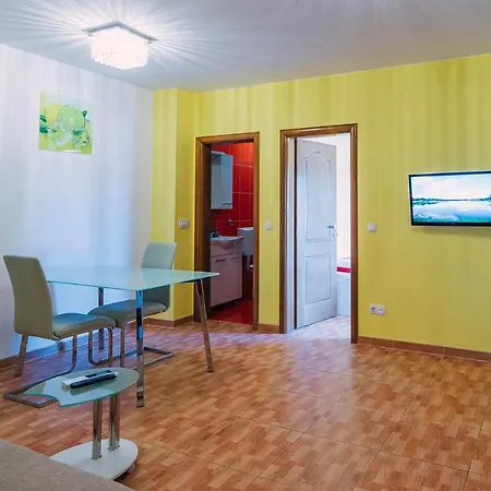 Luxur Center Διαμέρισμα Baška Voda