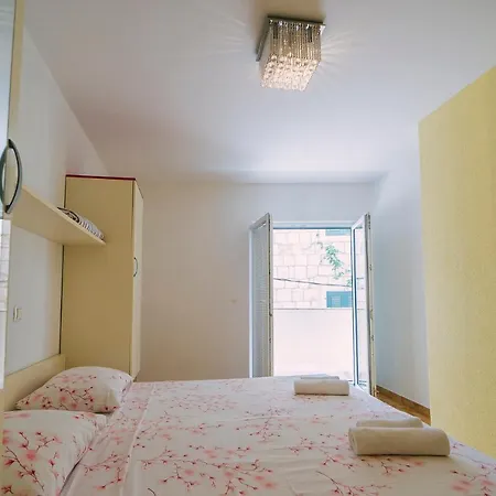 Luxur Center Διαμέρισμα Baška Voda