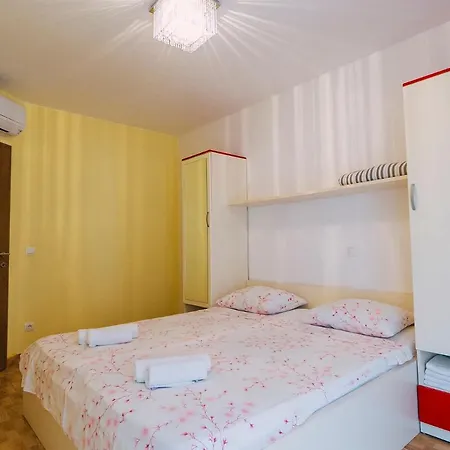 Διαμέρισμα Luxur Center *