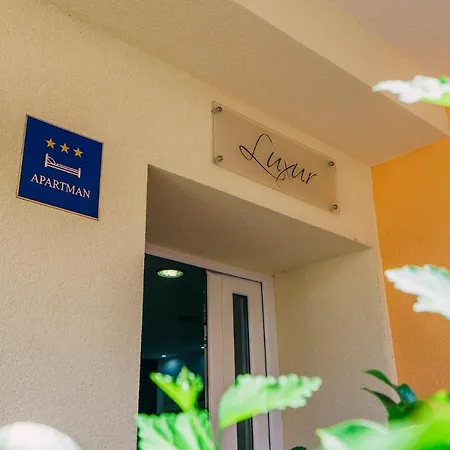 Διαμέρισμα Luxur Center *