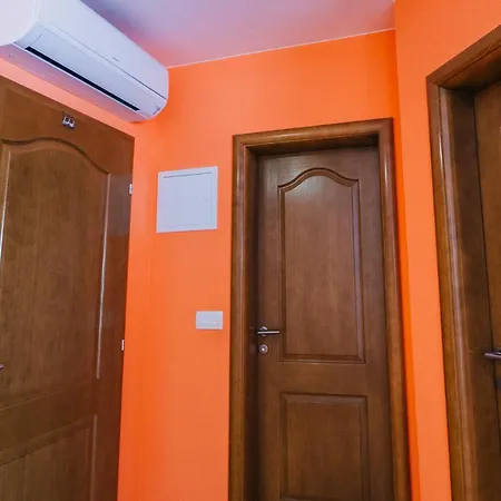 Διαμέρισμα Luxur Center *